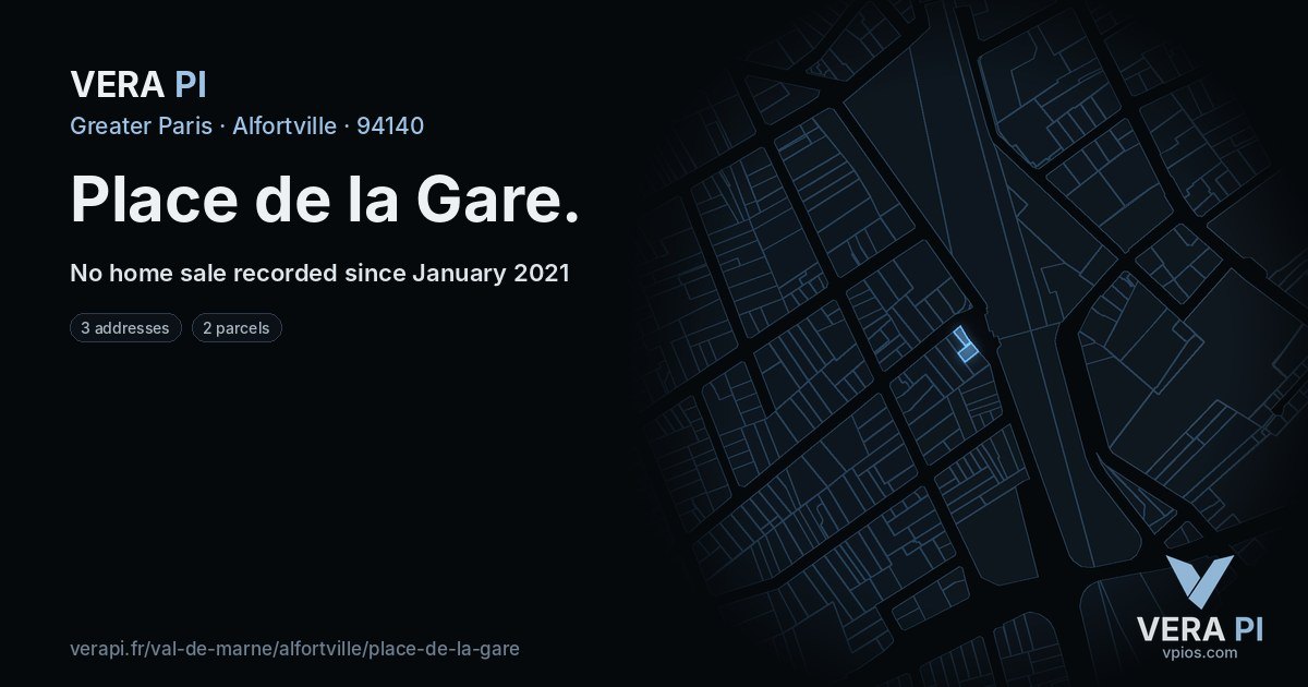 Place de la Gare, Alfortville at night – every parcel coloured by the prices around it, the street's own parcels lit