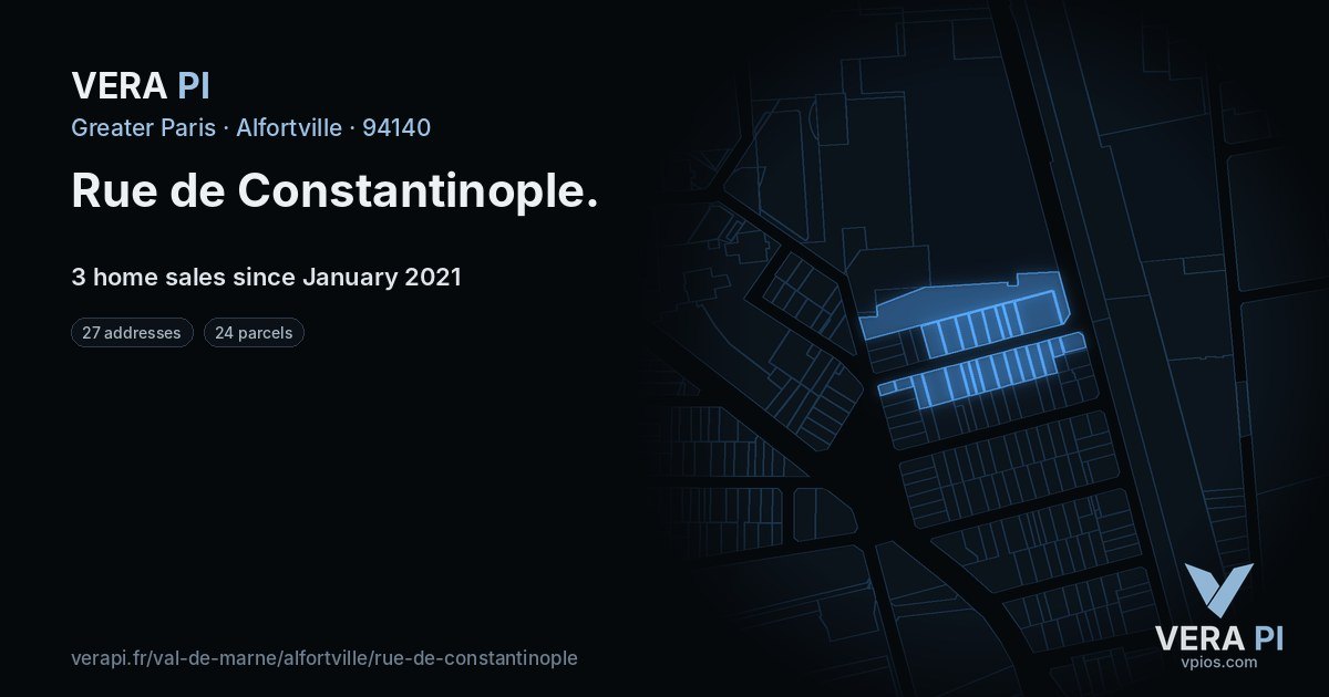 Rue de Constantinople, Alfortville at night – every parcel coloured by the prices around it, the street's own parcels lit