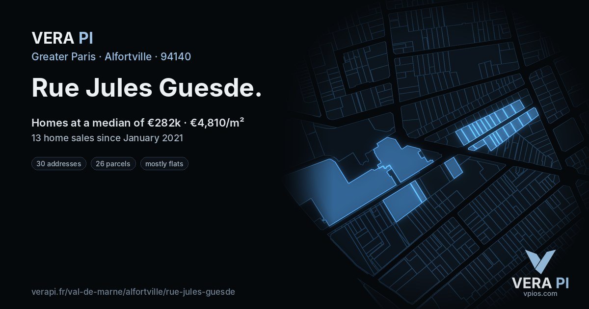 Rue Jules Guesde, Alfortville at night – every parcel coloured by the prices around it, the street's own parcels lit