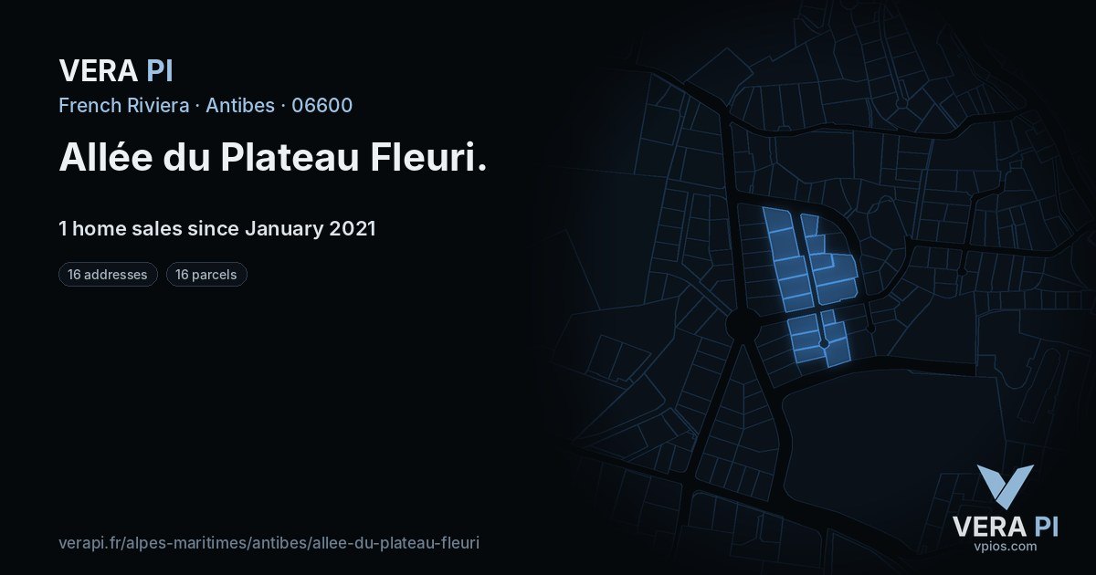 Allée du Plateau Fleuri, Antibes at night – every parcel coloured by the prices around it, the street's own parcels lit