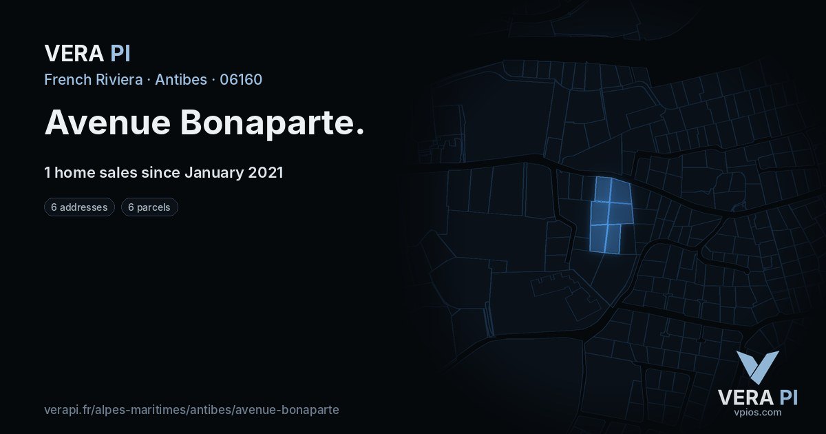 Avenue Bonaparte, Antibes at night – every parcel coloured by the prices around it, the street's own parcels lit