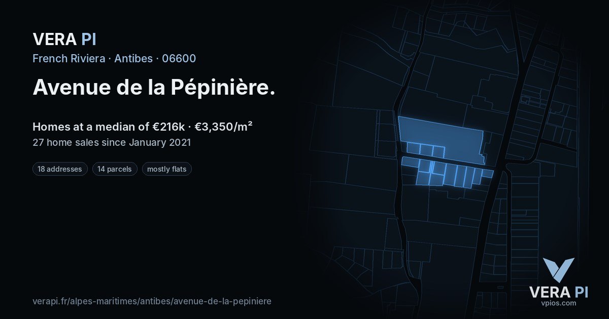 Avenue de la Pépinière, Antibes at night – every parcel coloured by the prices around it, the street's own parcels lit