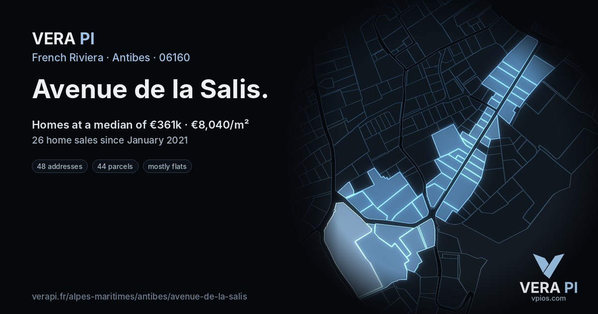 Avenue de la Salis, Antibes at night – every parcel coloured by the prices around it, the street's own parcels lit