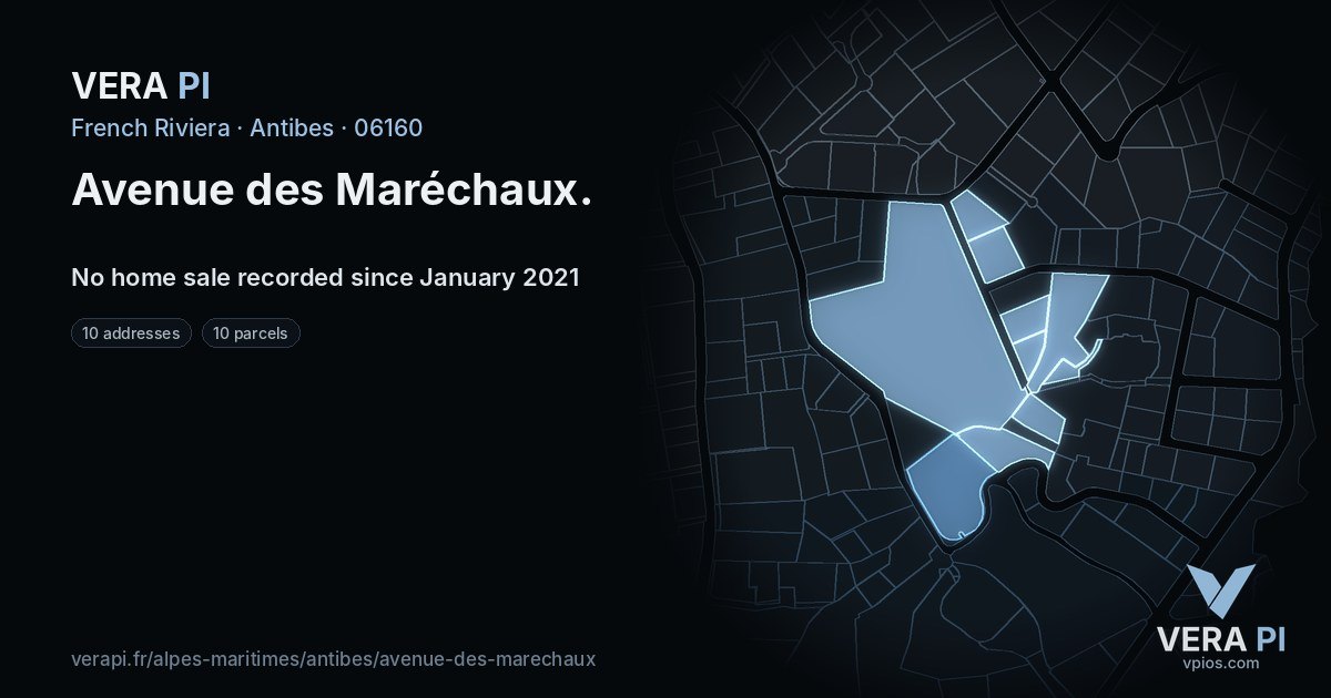 Avenue des Maréchaux, Antibes at night – every parcel coloured by the prices around it, the street's own parcels lit