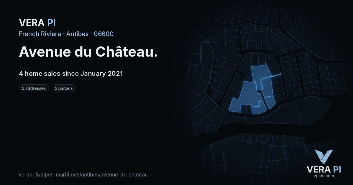 Avenue du Château, Antibes at night – every parcel coloured by the prices around it, the street's own parcels lit
