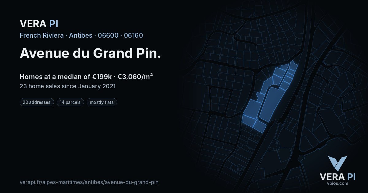 Avenue du Grand Pin, Antibes at night – every parcel coloured by the prices around it, the street's own parcels lit