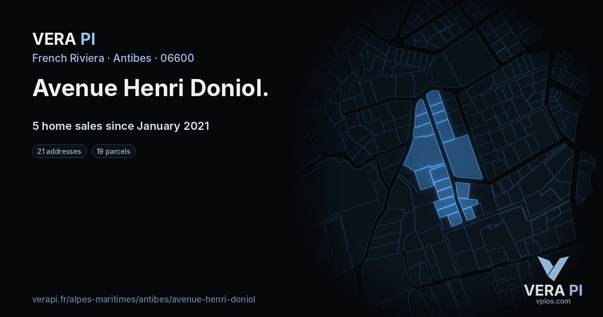 Avenue Henri Doniol, Antibes at night – every parcel coloured by the prices around it, the street's own parcels lit