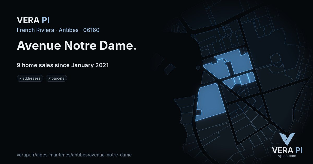 Avenue Notre Dame, Antibes at night – every parcel coloured by the prices around it, the street's own parcels lit
