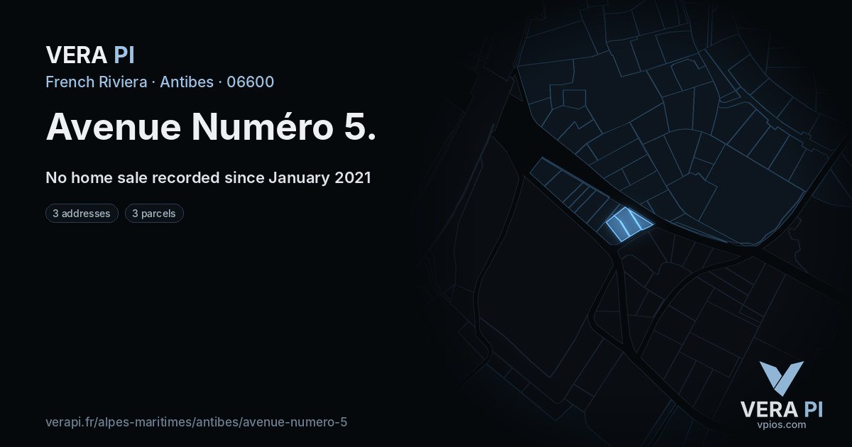 Avenue Numéro 5, Antibes at night – every parcel coloured by the prices around it, the street's own parcels lit