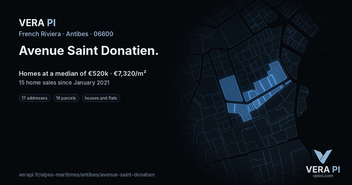 Avenue Saint Donatien, Antibes at night – every parcel coloured by the prices around it, the street's own parcels lit