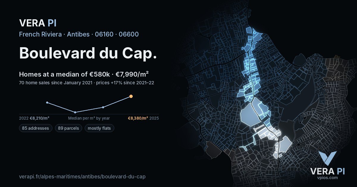Boulevard du Cap, Antibes at night – every parcel coloured by the prices around it, the street's own parcels lit