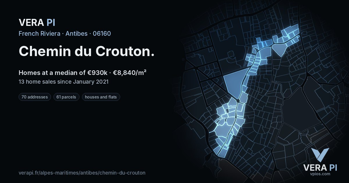 Chemin du Crouton, Antibes at night – every parcel coloured by the prices around it, the street's own parcels lit