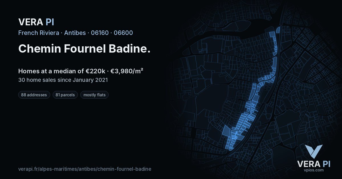 Chemin Fournel Badine, Antibes at night – every parcel coloured by the prices around it, the street's own parcels lit