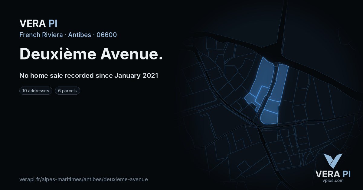 Deuxième Avenue, Antibes at night – every parcel coloured by the prices around it, the street's own parcels lit