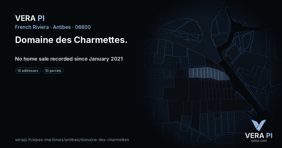 Domaine des Charmettes, Antibes at night – every parcel coloured by the prices around it, the street's own parcels lit