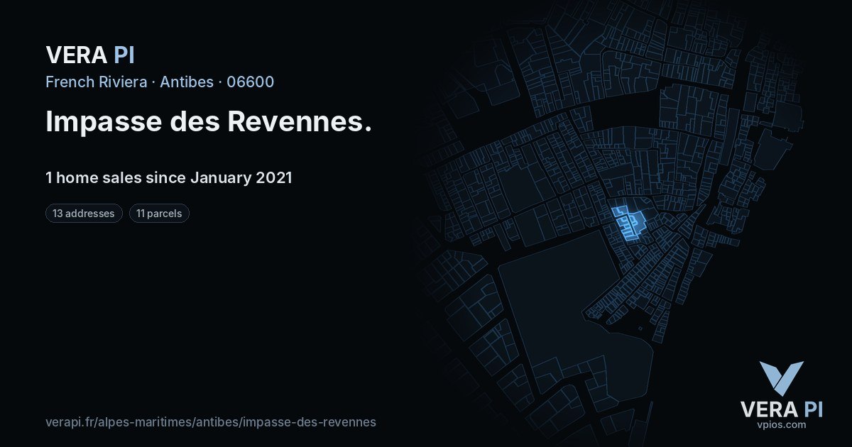 Impasse des Revennes, Antibes at night – every parcel coloured by the prices around it, the street's own parcels lit
