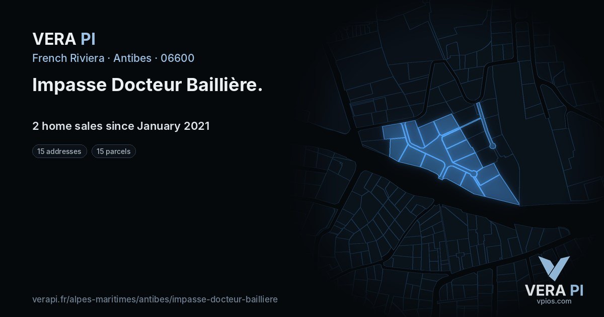 Impasse Docteur Baillière, Antibes at night – every parcel coloured by the prices around it, the street's own parcels lit
