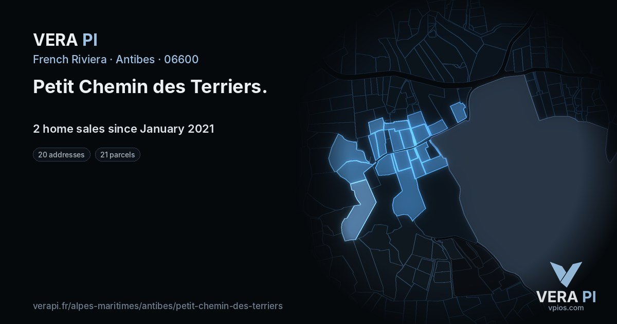 Petit Chemin des Terriers, Antibes at night – every parcel coloured by the prices around it, the street's own parcels lit
