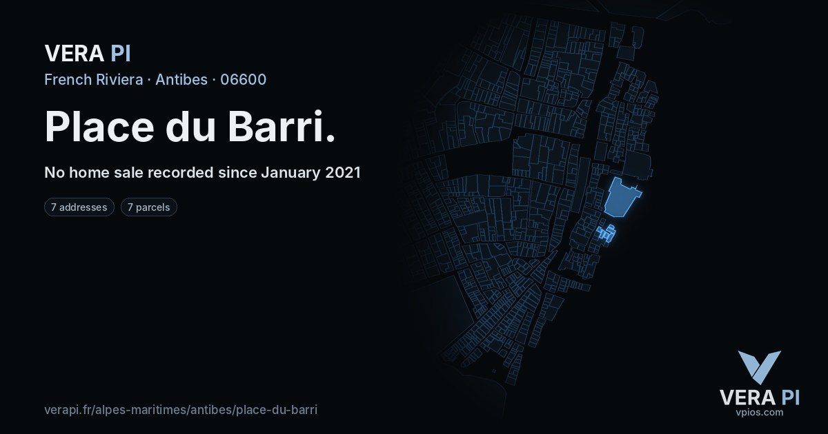 Place du Barri, Antibes at night – every parcel coloured by the prices around it, the street's own parcels lit