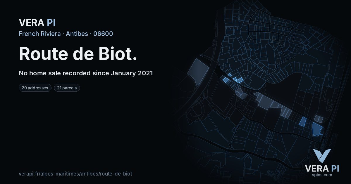 Route de Biot, Antibes at night – every parcel coloured by the prices around it, the street's own parcels lit
