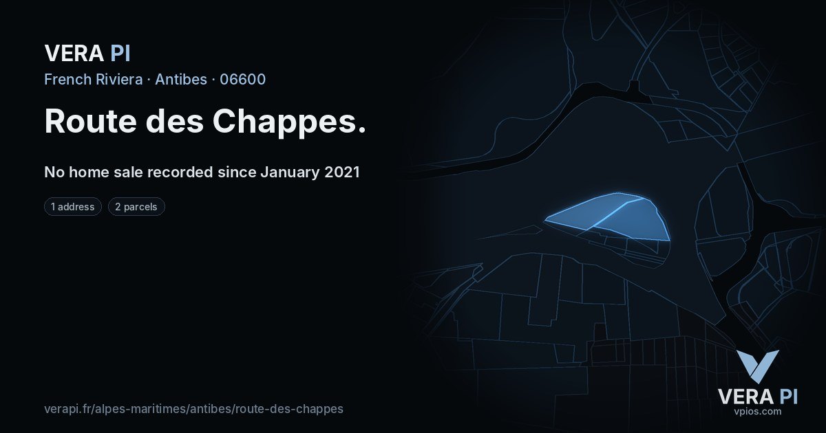 Route des Chappes, Antibes at night – every parcel coloured by the prices around it, the street's own parcels lit