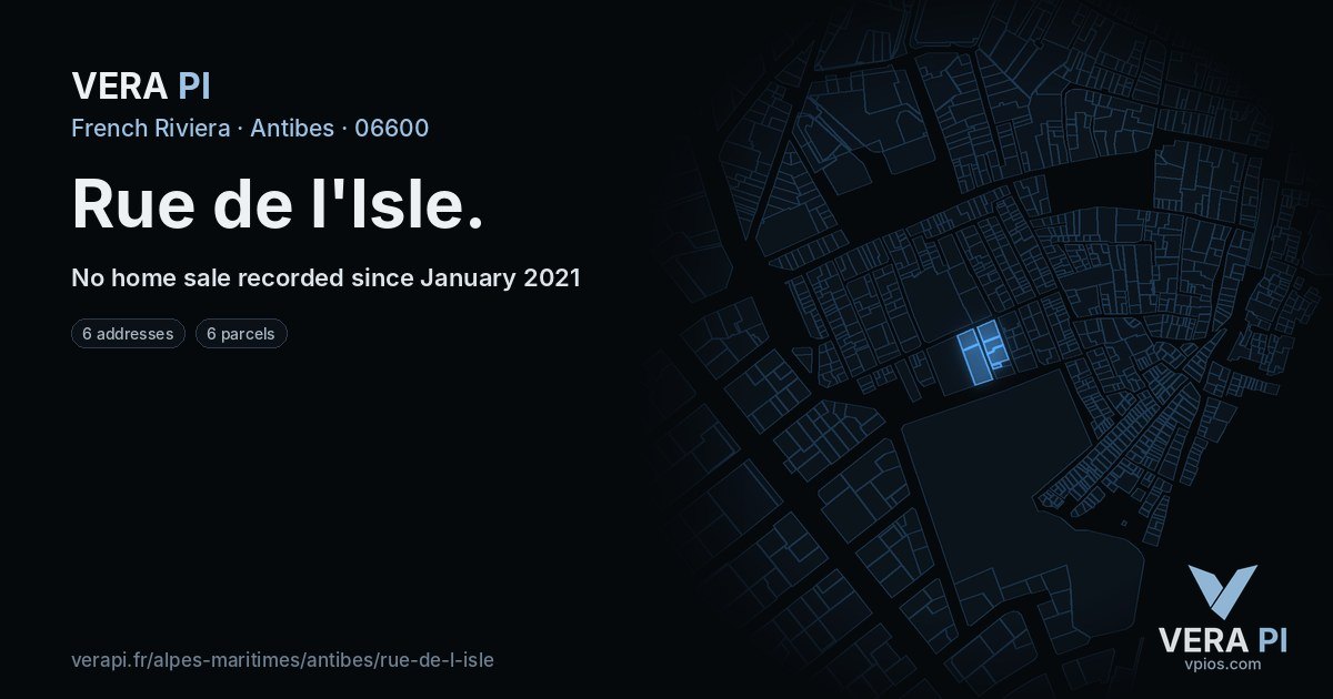 Rue de l'Isle, Antibes at night – every parcel coloured by the prices around it, the street's own parcels lit