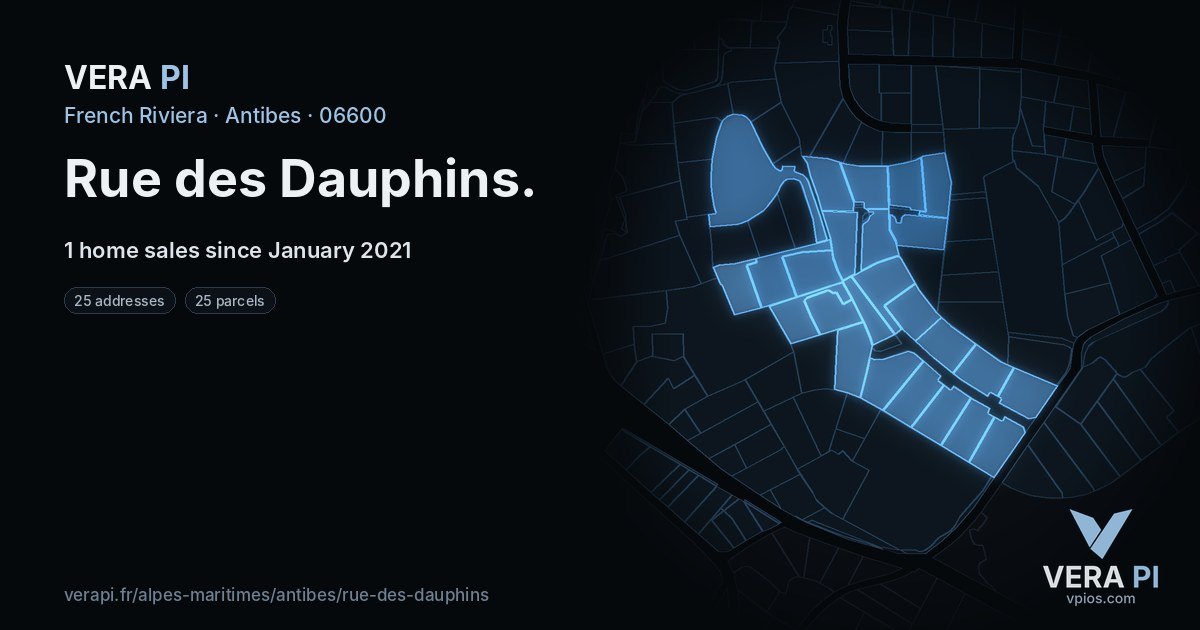 Rue des Dauphins, Antibes at night – every parcel coloured by the prices around it, the street's own parcels lit