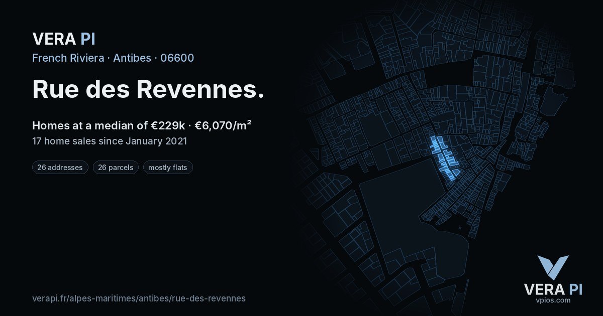Rue des Revennes, Antibes at night – every parcel coloured by the prices around it, the street's own parcels lit