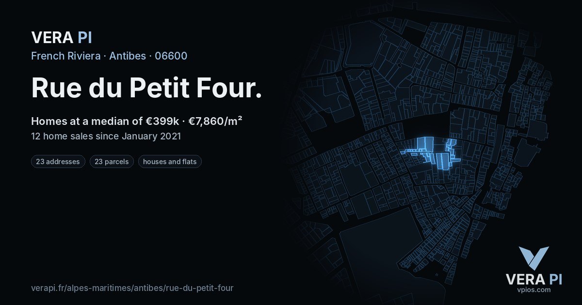 Rue du Petit Four, Antibes at night – every parcel coloured by the prices around it, the street's own parcels lit