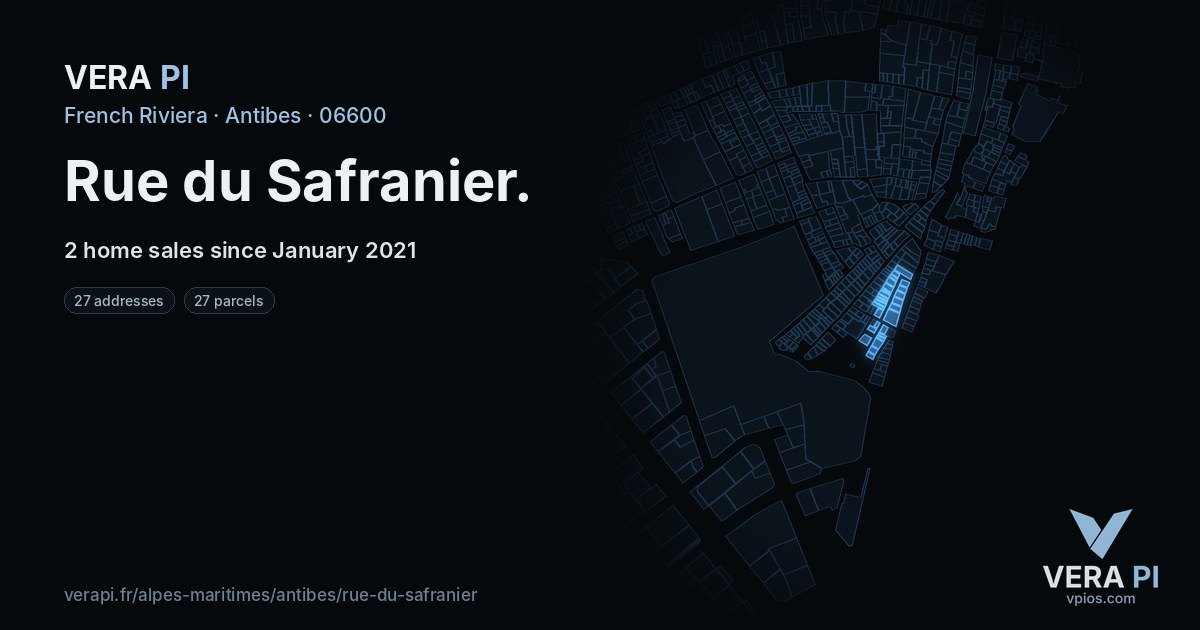 Rue du Safranier, Antibes at night – every parcel coloured by the prices around it, the street's own parcels lit