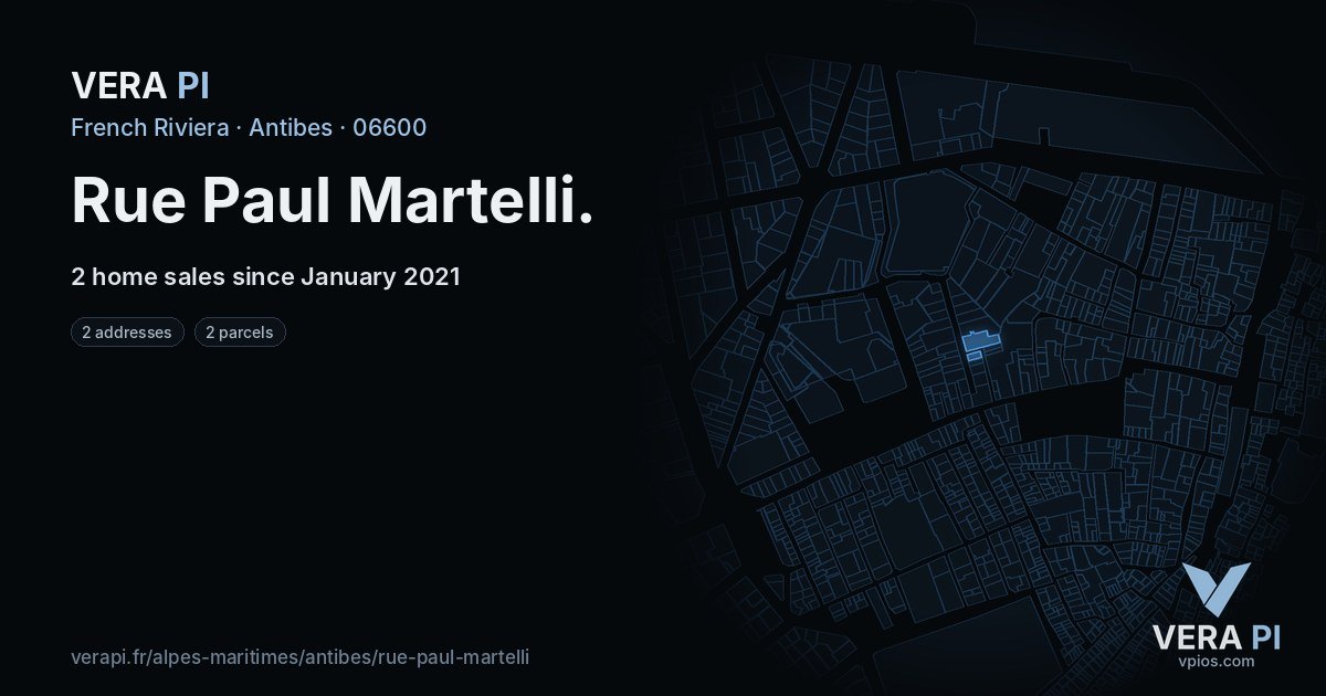 Rue Paul Martelli, Antibes at night – every parcel coloured by the prices around it, the street's own parcels lit