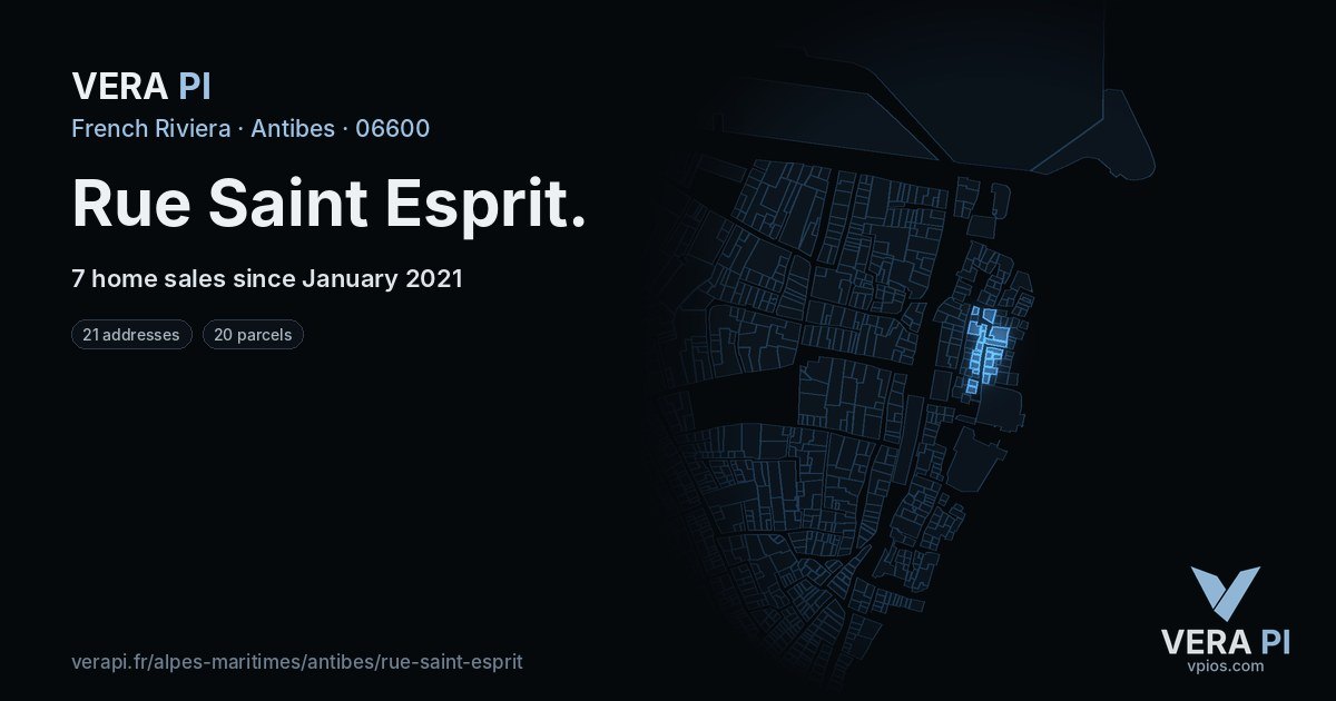 Rue Saint Esprit, Antibes at night – every parcel coloured by the prices around it, the street's own parcels lit