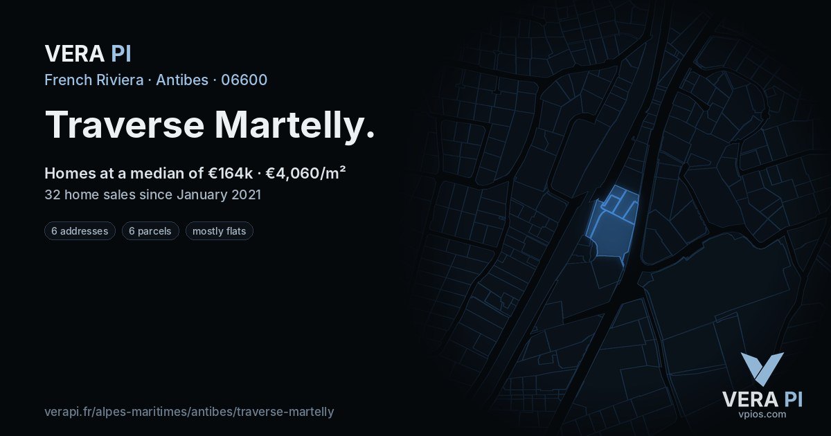 Traverse Martelly, Antibes at night – every parcel coloured by the prices around it, the street's own parcels lit