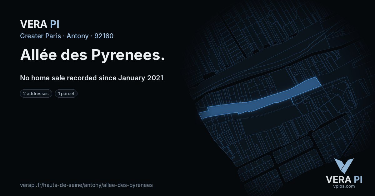 Allée des Pyrenees, Antony at night – every parcel coloured by the prices around it, the street's own parcels lit