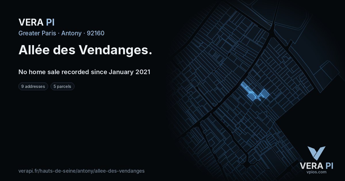 Allée des Vendanges, Antony at night – every parcel coloured by the prices around it, the street's own parcels lit