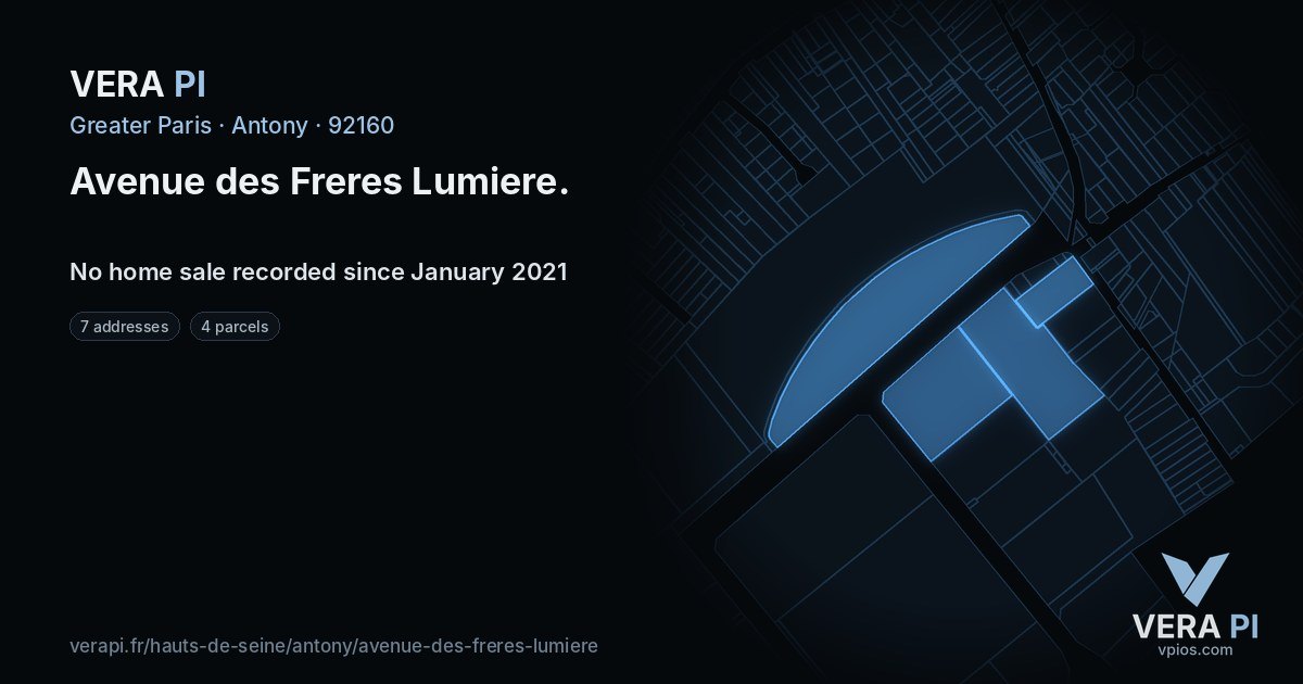 Avenue des Freres Lumiere, Antony at night – every parcel coloured by the prices around it, the street's own parcels lit