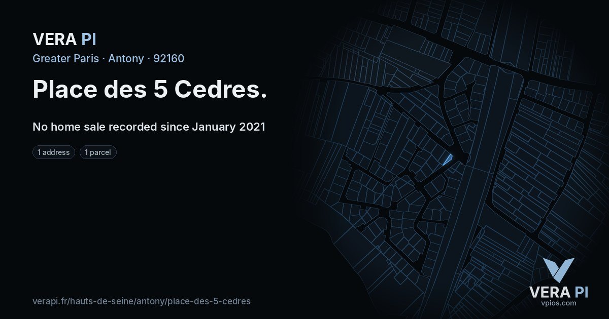 Place des 5 Cedres, Antony at night – every parcel coloured by the prices around it, the street's own parcels lit