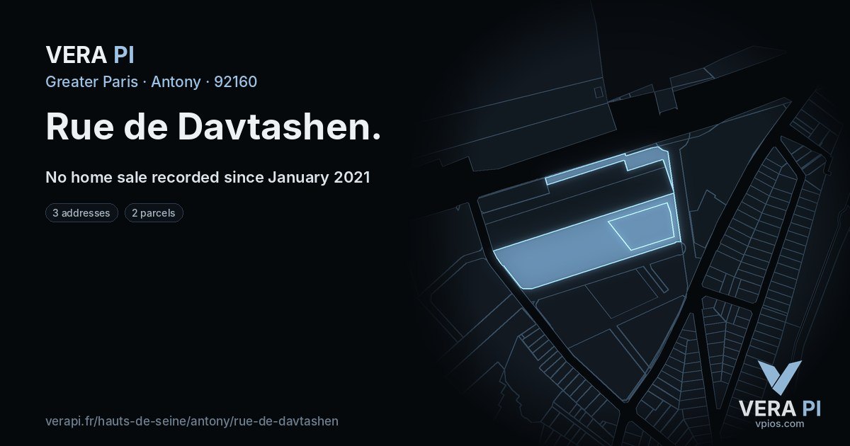 Rue de Davtashen, Antony at night – every parcel coloured by the prices around it, the street's own parcels lit