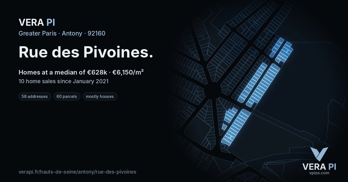 Rue des Pivoines, Antony at night – every parcel coloured by the prices around it, the street's own parcels lit