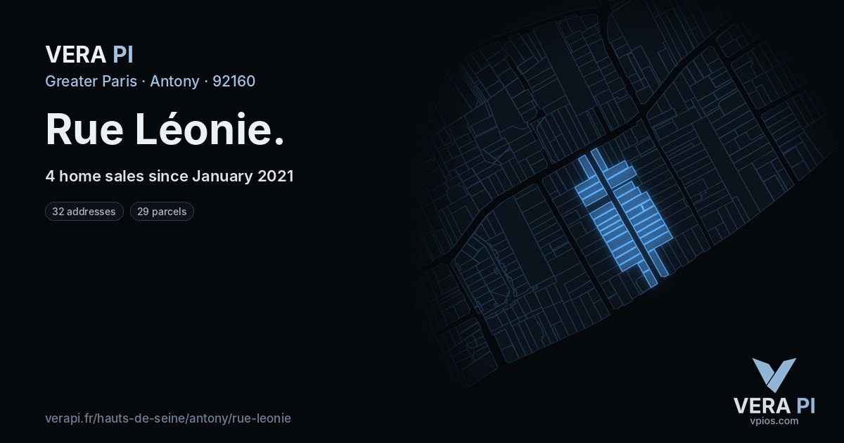 Rue Léonie, Antony at night – every parcel coloured by the prices around it, the street's own parcels lit