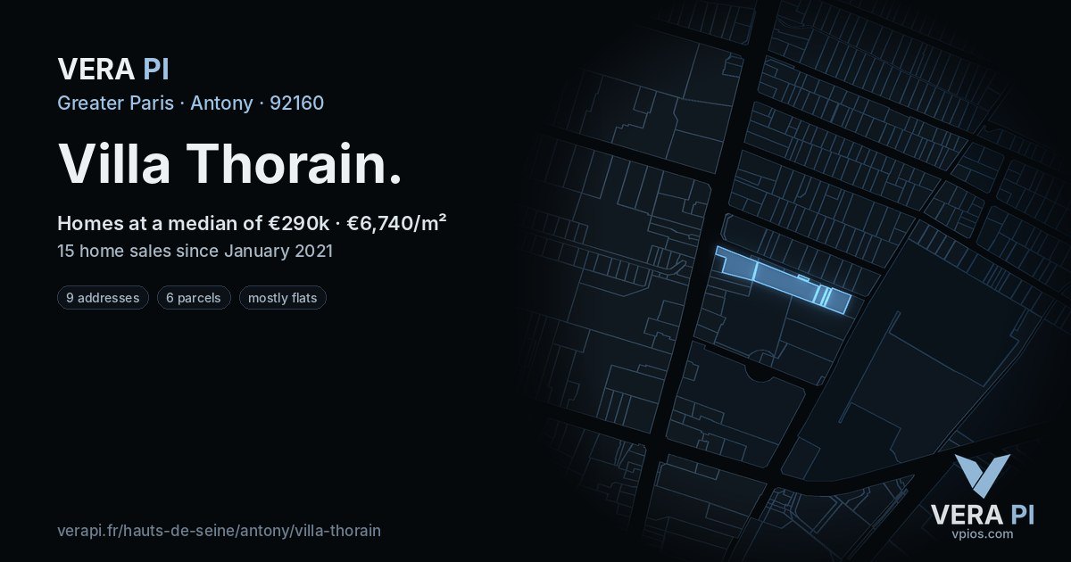 Villa Thorain, Antony at night – every parcel coloured by the prices around it, the street's own parcels lit