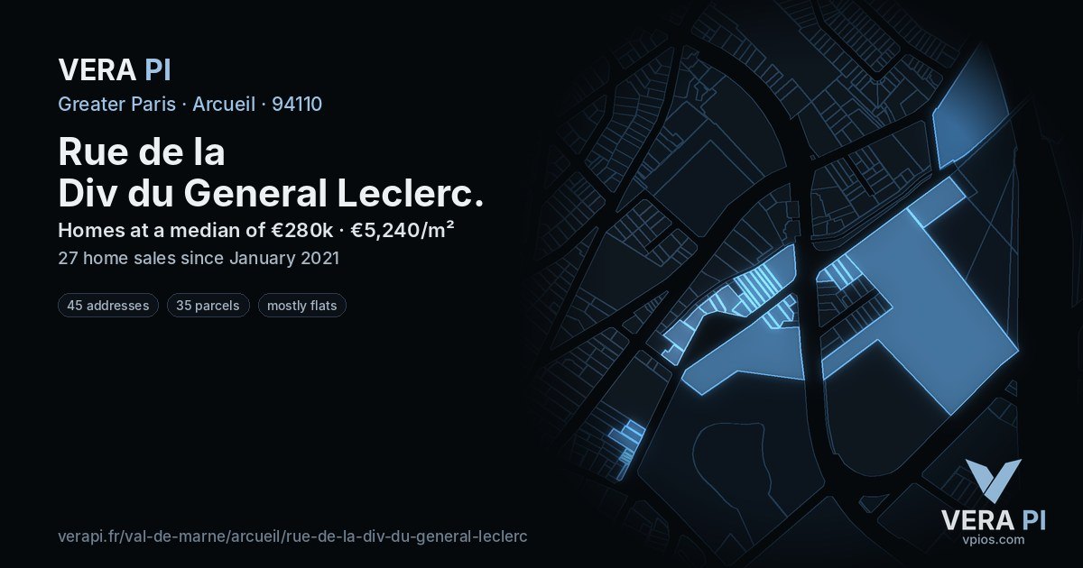 Rue de la Div du General Leclerc, Arcueil at night – every parcel coloured by the prices around it, the street's own parcels lit
