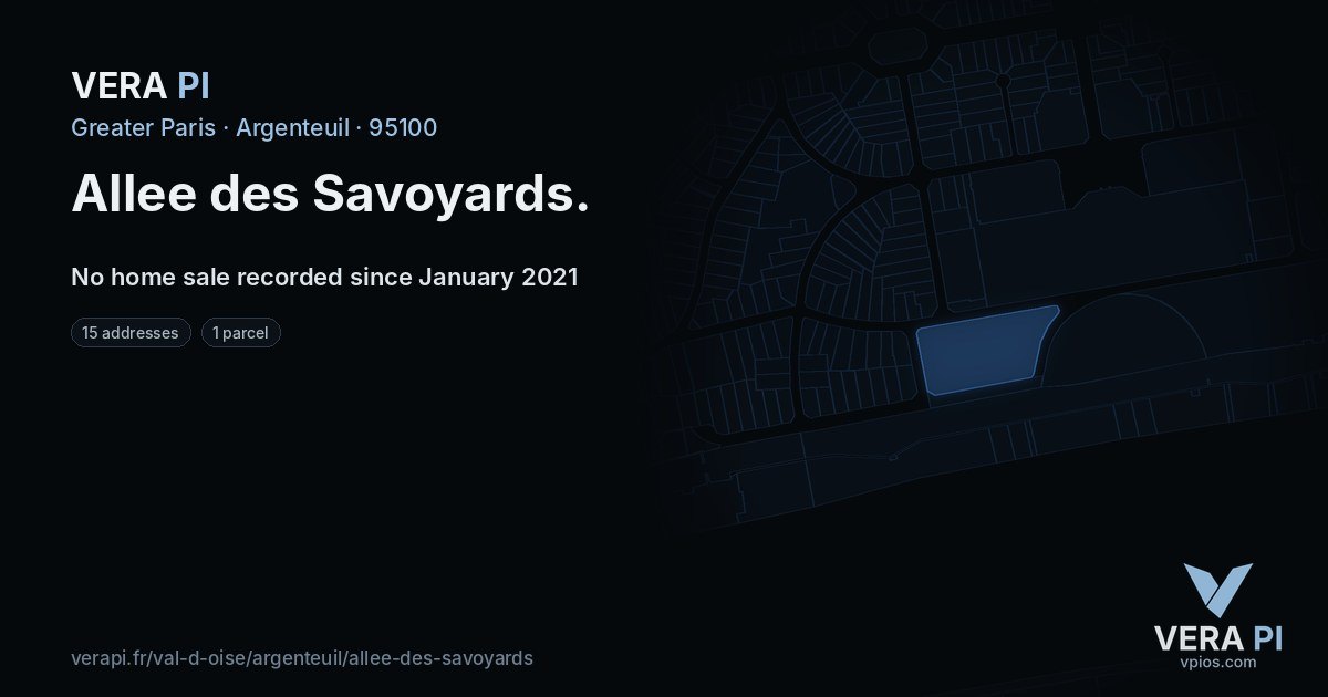 Allee des Savoyards, Argenteuil at night – every parcel coloured by the prices around it, the street's own parcels lit