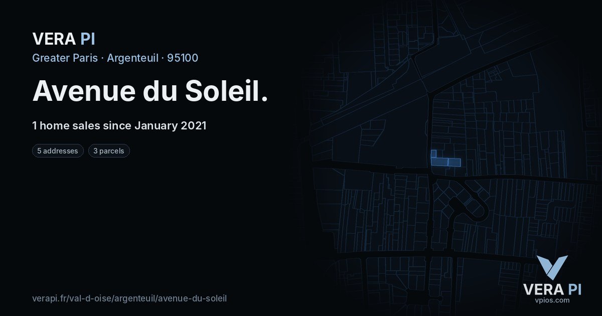 Avenue du Soleil, Argenteuil at night – every parcel coloured by the prices around it, the street's own parcels lit