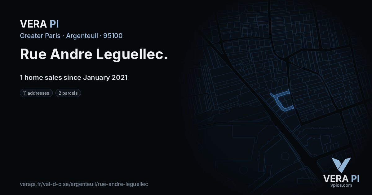 Rue Andre Leguellec, Argenteuil at night – every parcel coloured by the prices around it, the street's own parcels lit