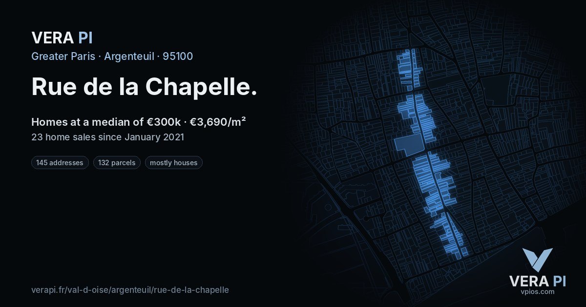 Rue de la Chapelle, Argenteuil at night – every parcel coloured by the prices around it, the street's own parcels lit