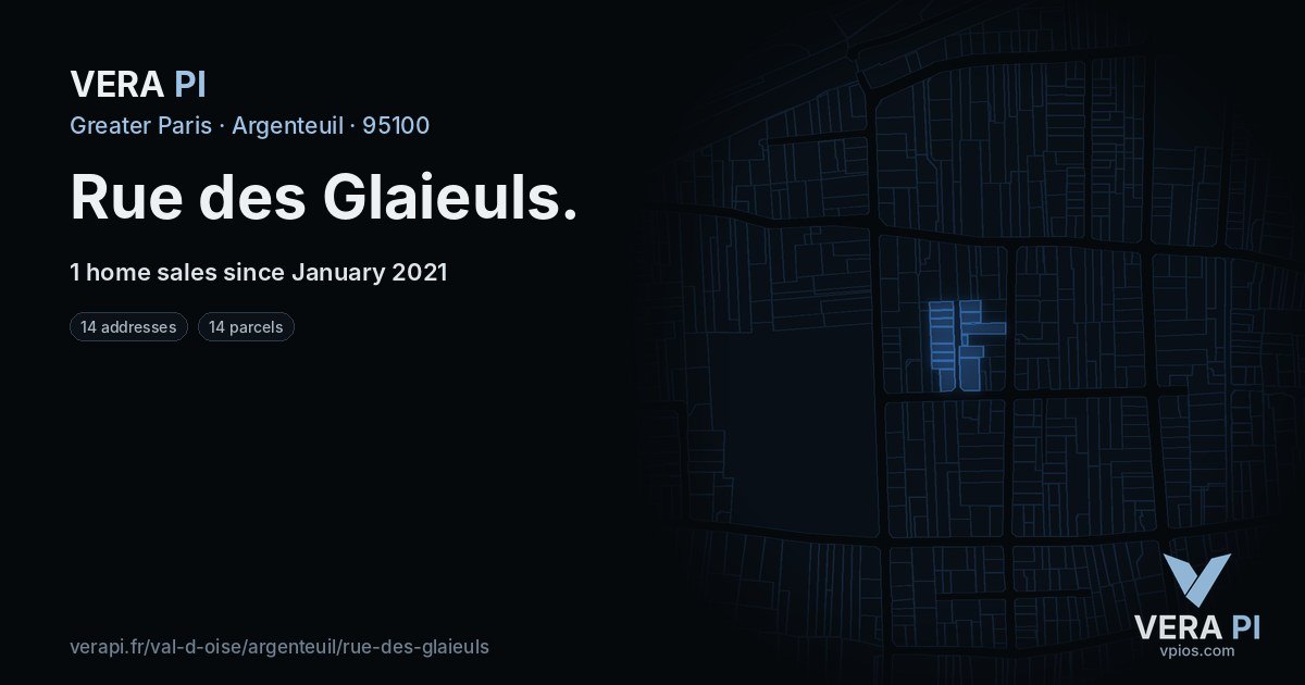 Rue des Glaieuls, Argenteuil at night – every parcel coloured by the prices around it, the street's own parcels lit