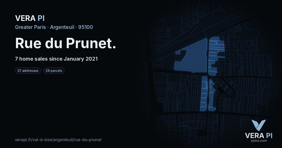Rue du Prunet, Argenteuil at night – every parcel coloured by the prices around it, the street's own parcels lit