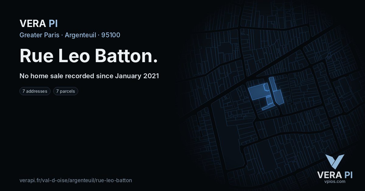 Rue Leo Batton, Argenteuil at night – every parcel coloured by the prices around it, the street's own parcels lit