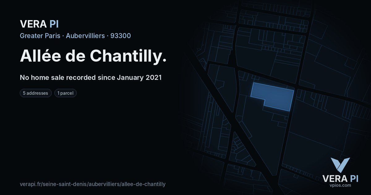Allée de Chantilly, Aubervilliers at night – every parcel coloured by the prices around it, the street's own parcels lit